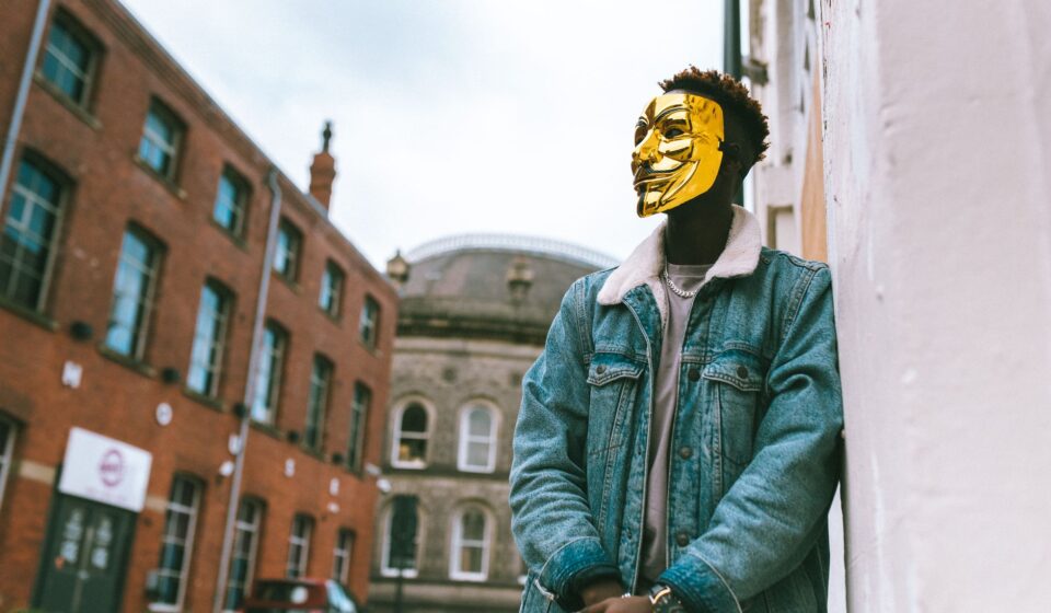 anonymous social media viewer