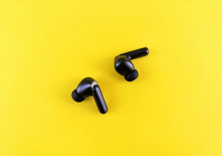 budget true wireless earbuds