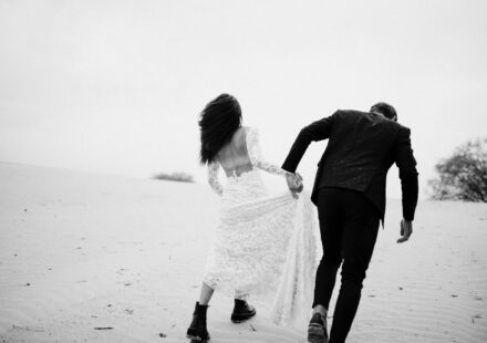 couple eloping beach