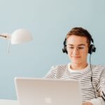 MacBook VR headset