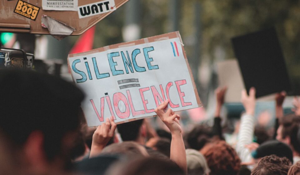 UK political extremism online