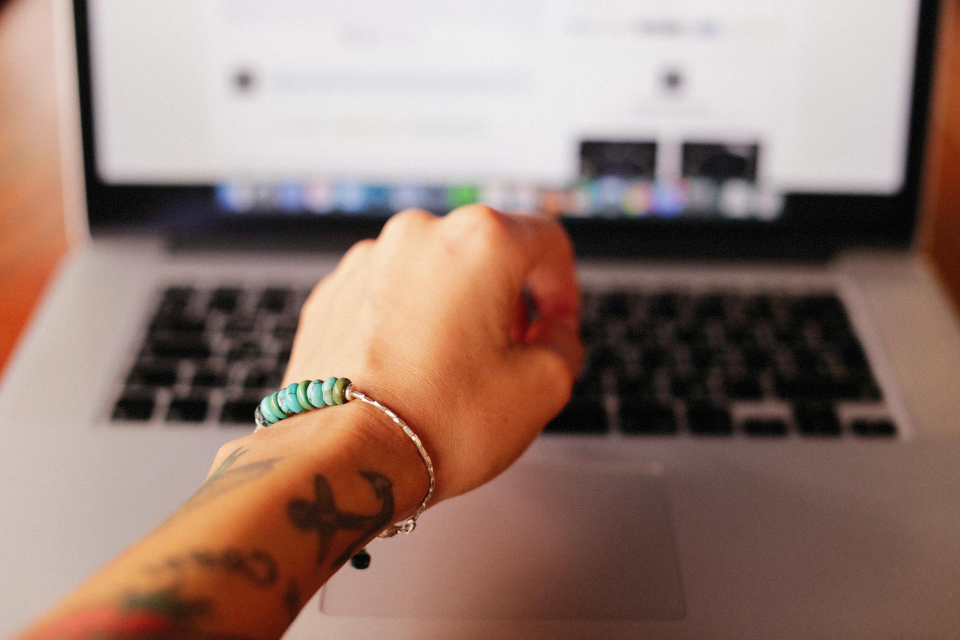 How to Lifestyle Blog: Your 2026 Blueprint for Success