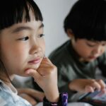 children watching educational tv