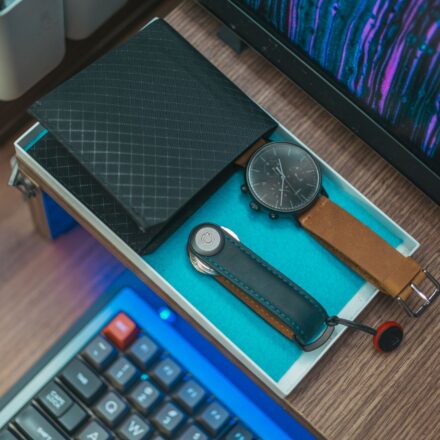 men with gadgets